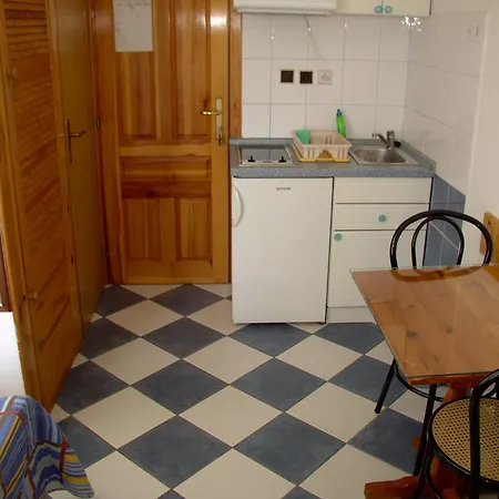 Pansion Ivan 4* Sucuraj