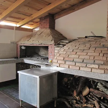 Pansion Ivan Affittacamere Sućuraj