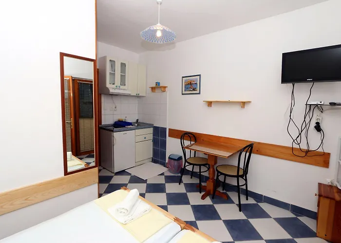 Pansion Ivan Guest house 4*