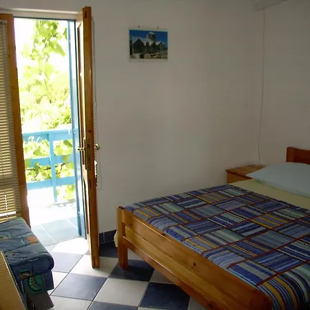 Guest house Pansion Ivan Sucuraj